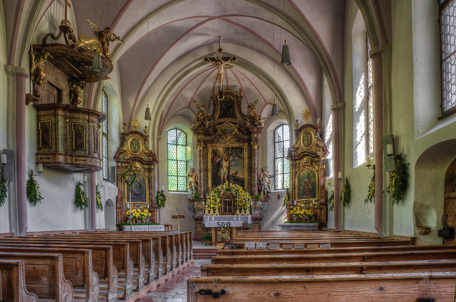 5579962880-9883888And6more_tonemapped.jpg - Kirche in Ramsau (HDR aus der Hand ...)